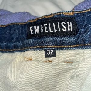 I’m selling embellish brand jeans size 32